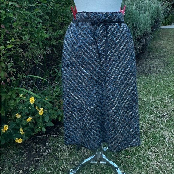 Kenneth Cole New York Mohair Blend Woven Skirt - size 4 - Picture 1 of 5